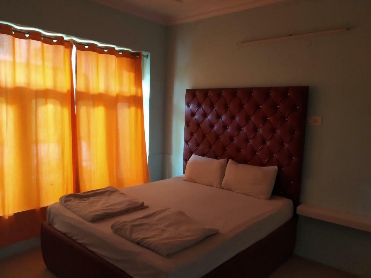 Bunk Hostel Delhi Nuova Delhi Esterno foto